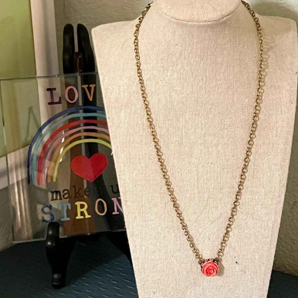 NWOT Patricia Nash Gold Chain Necklace with Pink Rose Pendant #PNNK